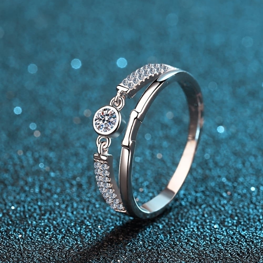 Rhodium Plated White Gold 925 Sterling Silver Split Band Moissanite Zircon Ring